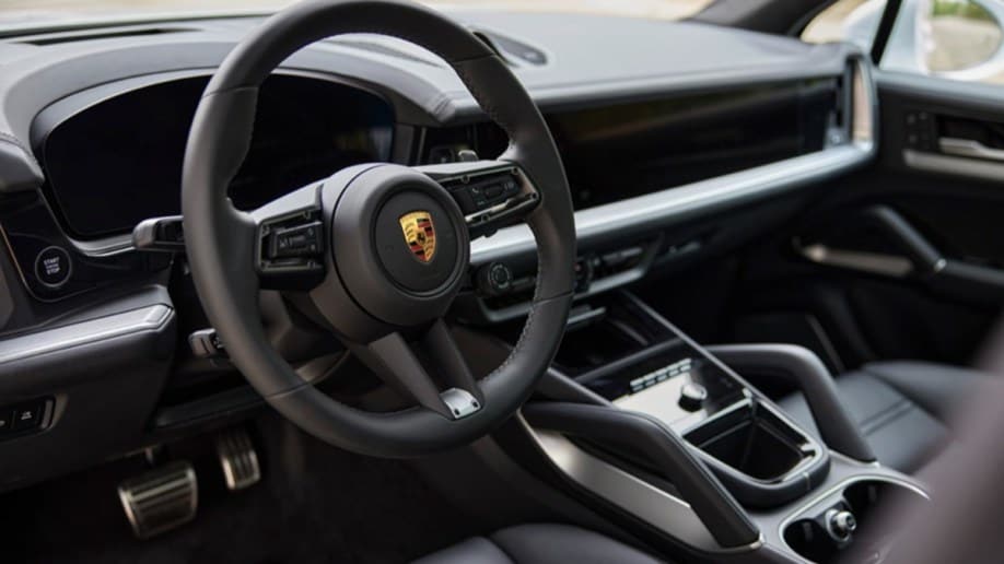 The interior of the 2024 Porsche Cayenne Turbo E-Hybrid