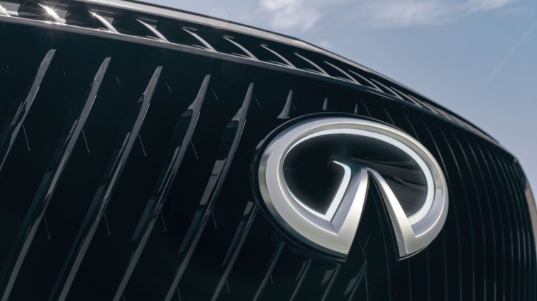 The new Infiniti logo in the QX Monograph concept's grille