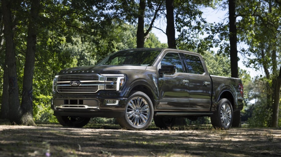 The 2024 Ford F-150 Platinum seen from a front quarter angle