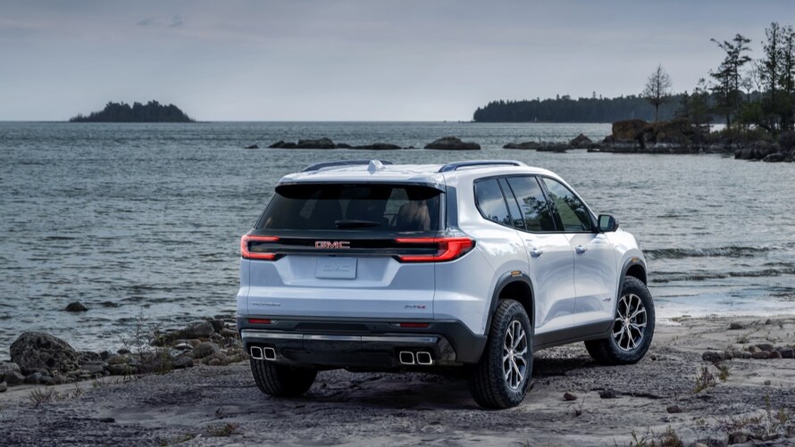 2025 GMC Acadia Gets Bigger, Goes Turbo Kelley Blue Book