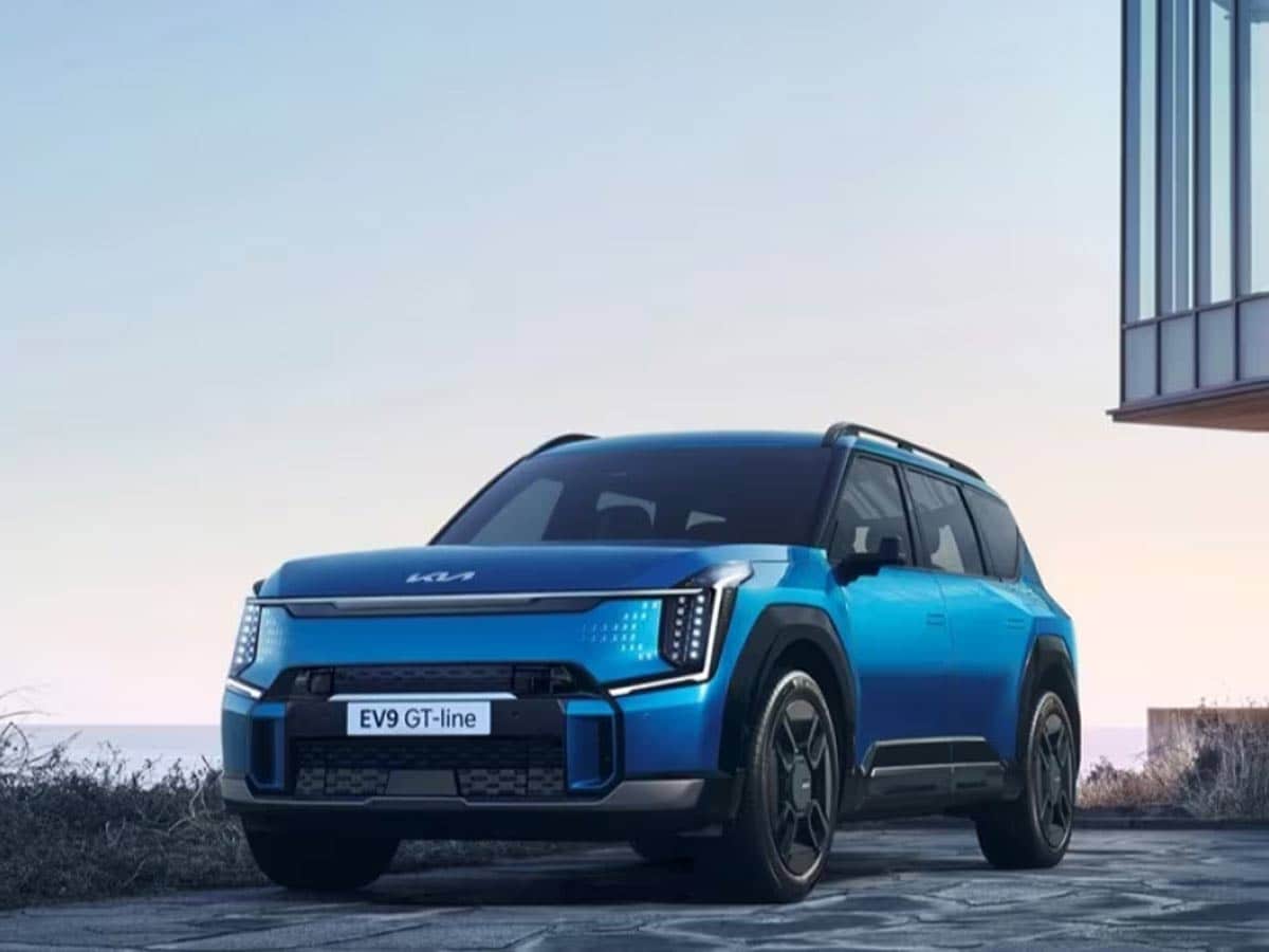 2024 Kia EV9 in blue.