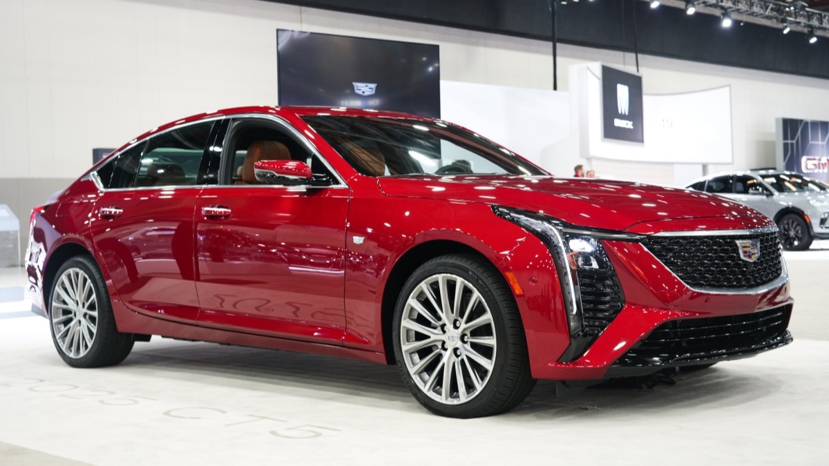 2025-cadillac-ct5-profile