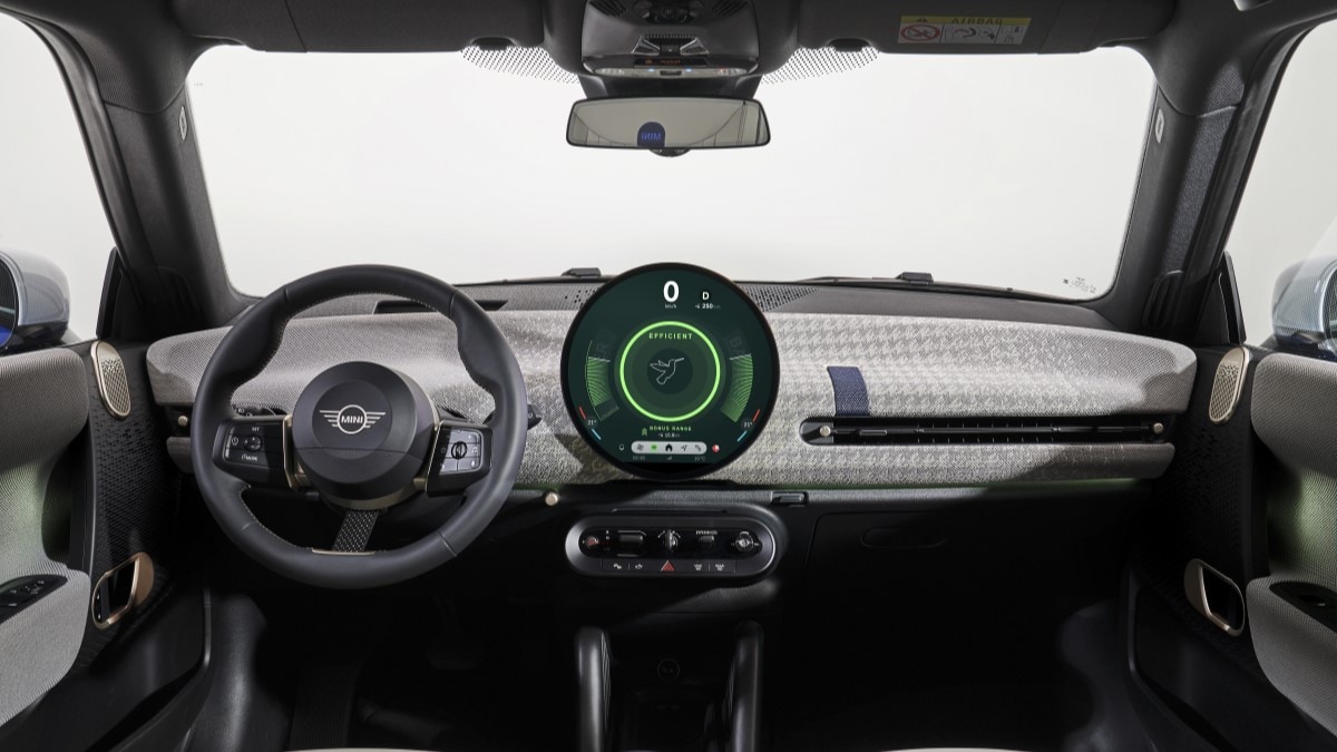 The interior of the 2025 Mini Cooper