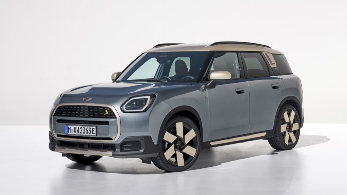 Entertainment Features in the 2021 MINI Countryman