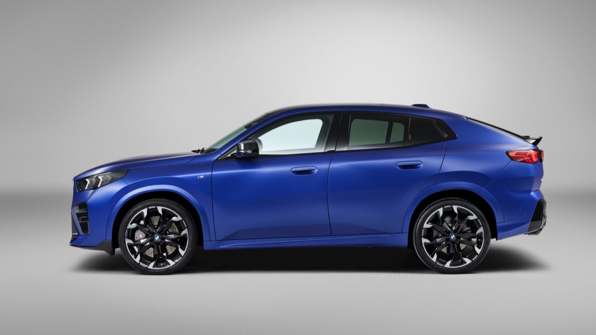 The 2024 BMW X2 seen in profile