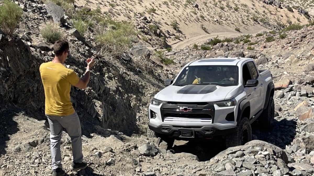 Rock crawling in the 2024 Chevrolet Colorado ZR2 Bison