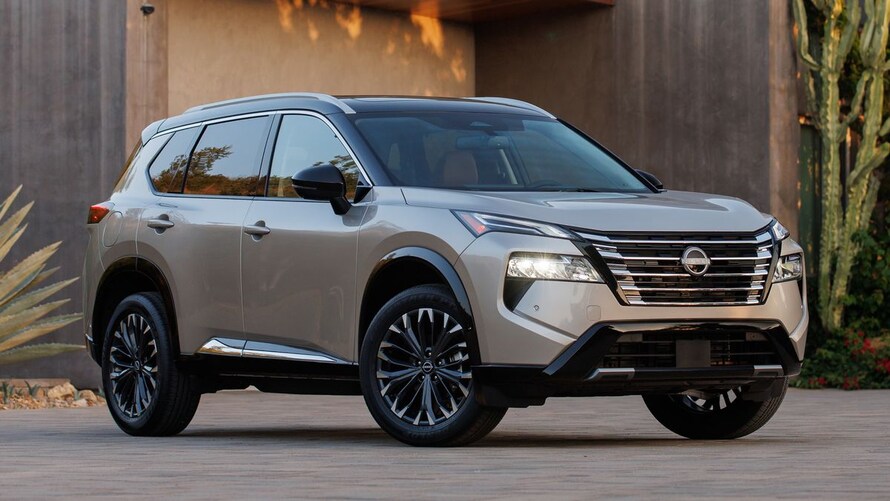 2025 Kia Sportage vs. 2025 Nissan Rogue Comparison Kelley Blue Book