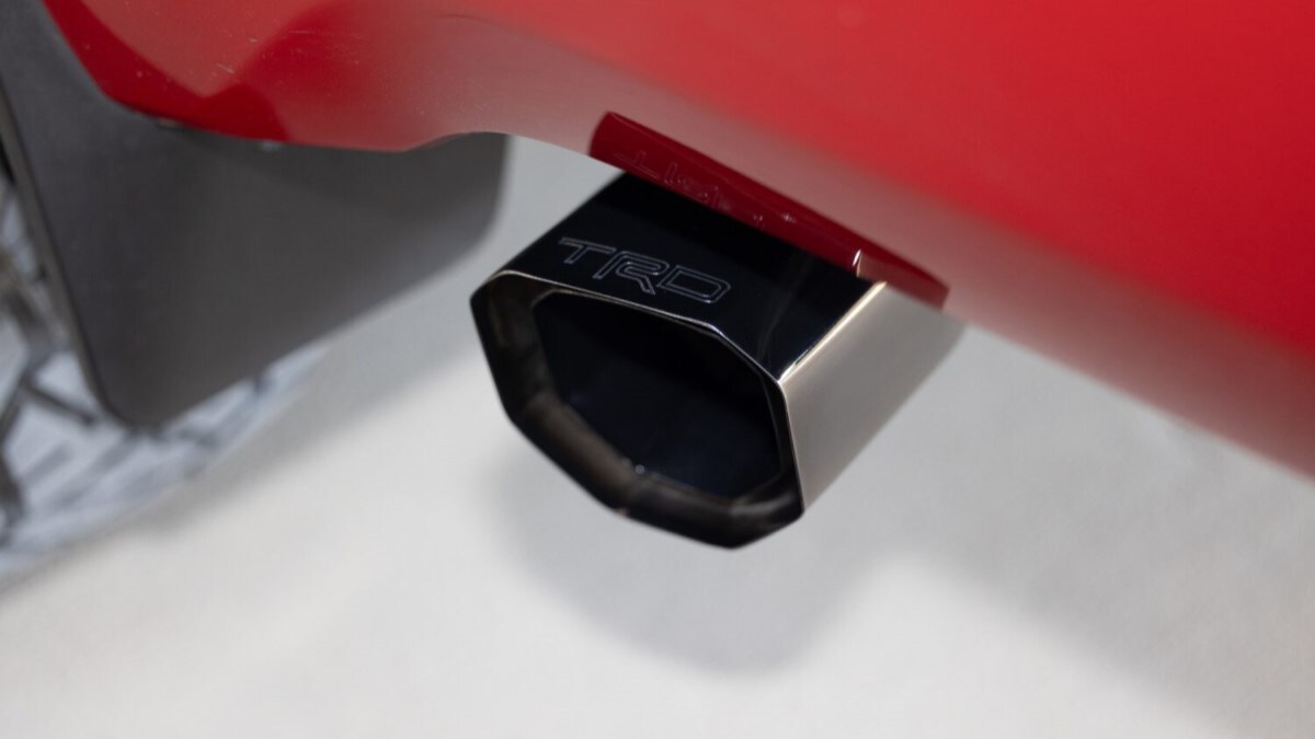 The unique exhaust tip included in the Toyota Tundra TRD Performance Package 