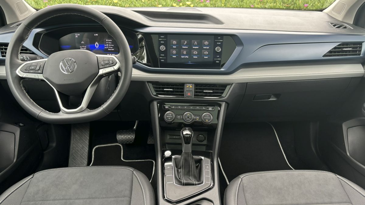 Interior of the 2024 Volkswagen Taos SE Black