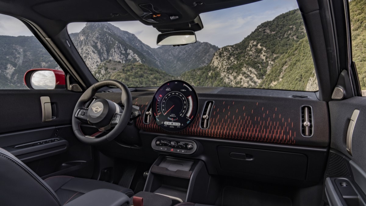 The interior of the 2025 Mini Countryman JCW