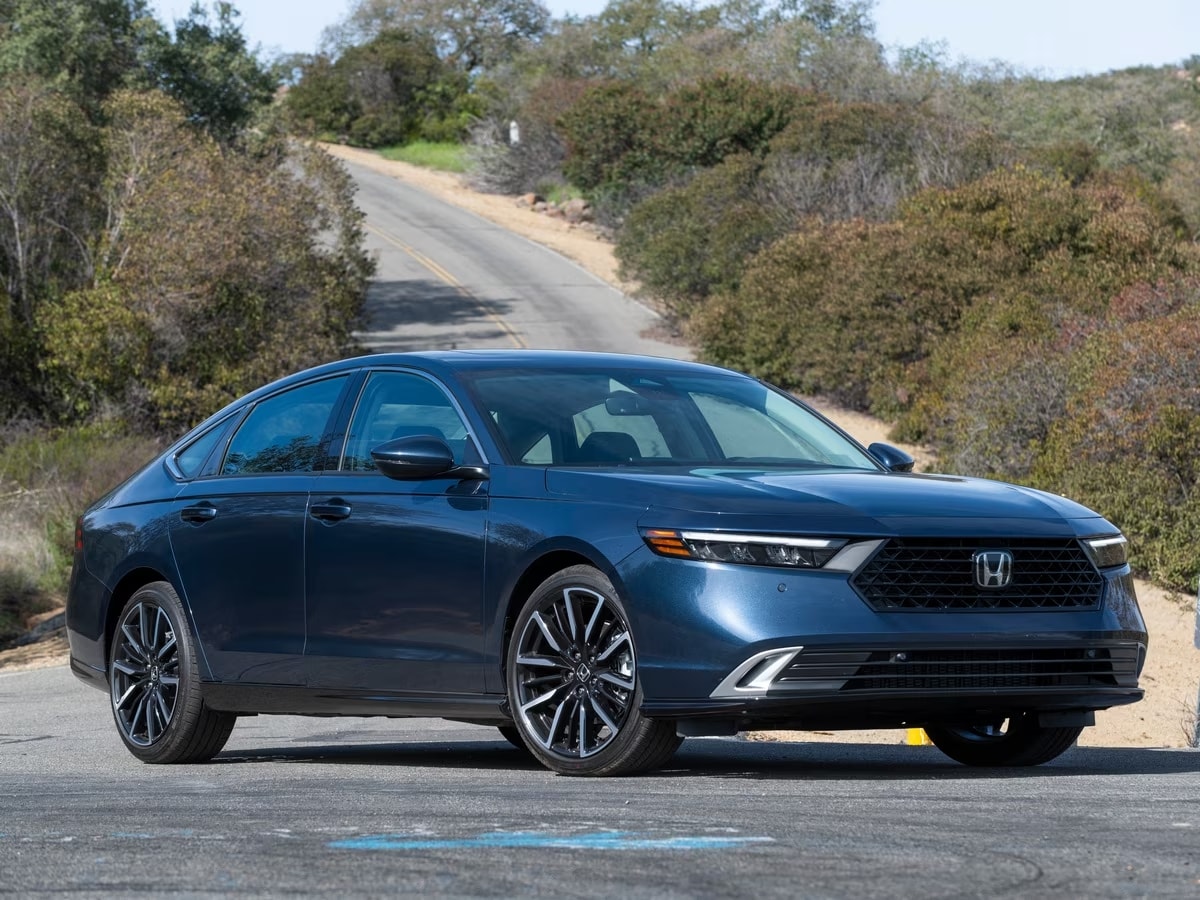 List of Cars With USB-C Chargers - Kelley Blue Book