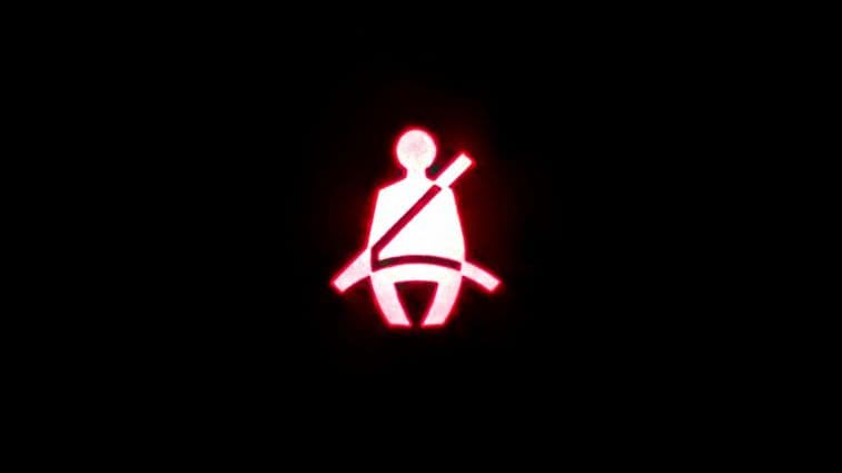 Seat belt minder icon.