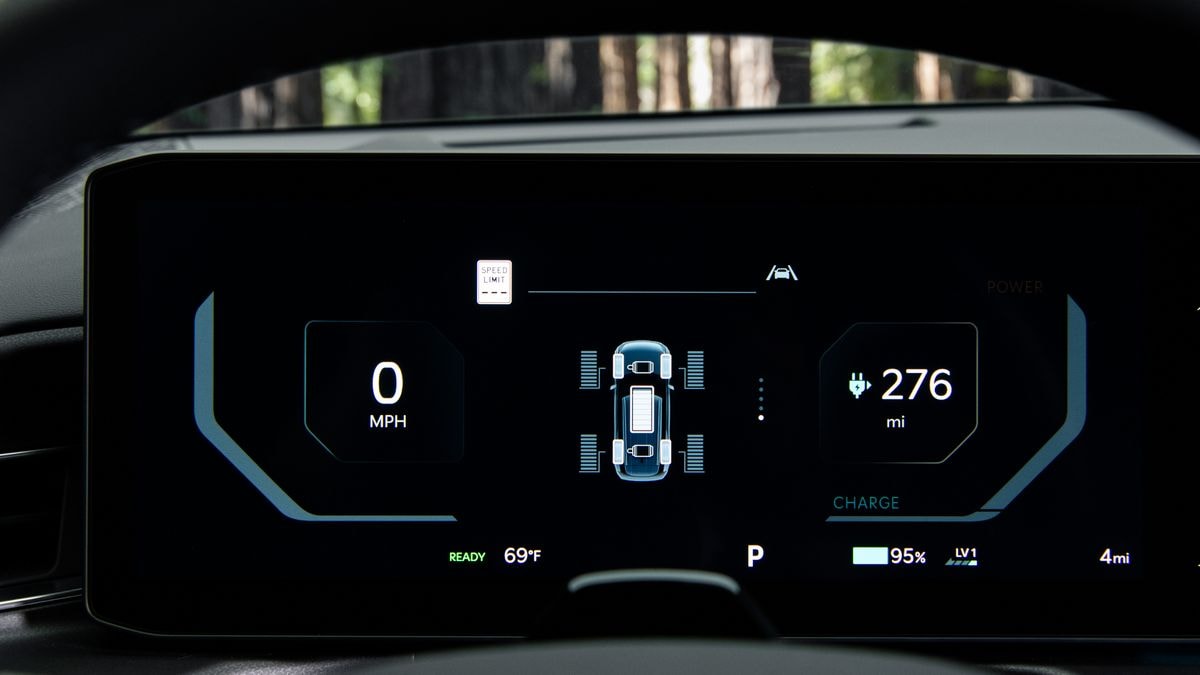 2024 Kia EV9 GT-Line driver info displaying range and mph.
