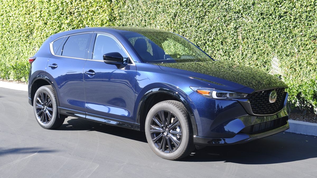 2024 Mazda CX5 vs. 2024 Subaru Forester Comparison Kelley Blue Book