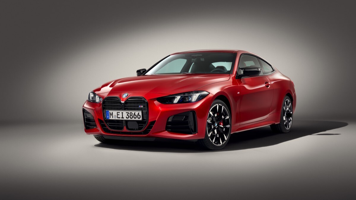 The 2025 BMW 4 Series Coupe seen from a front quarter angle