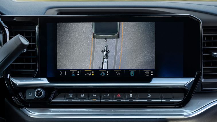 2024 Chevrolet Silverado HD 13.4-inch infotainment screen showing Hitch Guidance Towing feature.