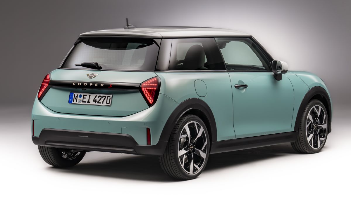 2025 MINI Hardtop 2 Door Price, Reviews, Pictures & More Kelley Blue Book