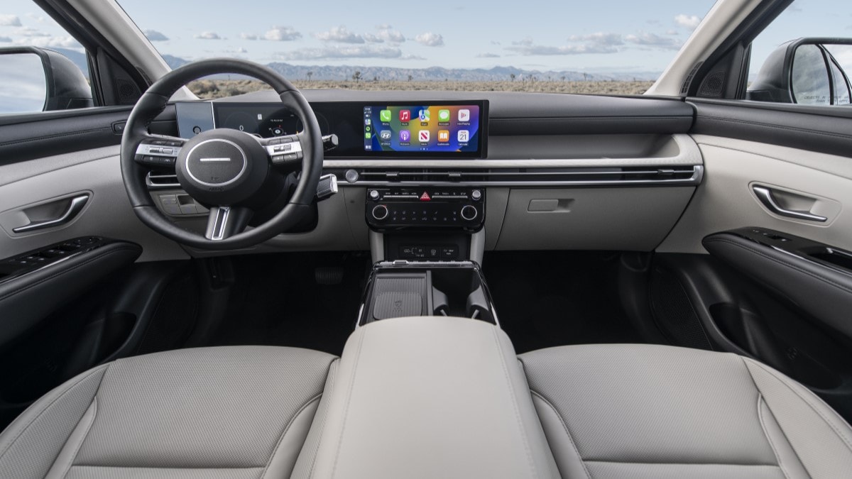 The interior of the 2025 Hyundai Tucson