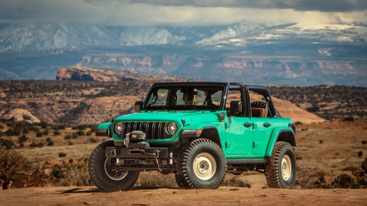 The Jeep Willys Dispatcher Concept seen from a front quarter angle