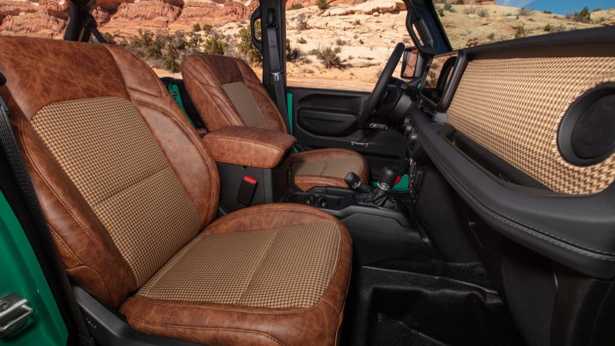 The interior of the Jeep Willys Dispatcher Concept