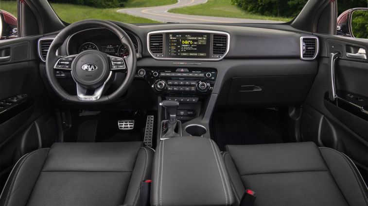 2021 Kia Sportage front cabin.
