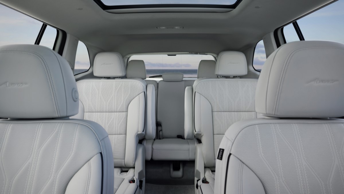 2025 Buick Enclave seats