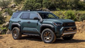 Front view of the 2025 Toyota 4Runner Trailhunter in green