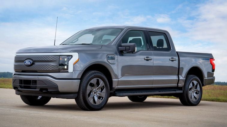 2024 F-150 لايتنينج فلاش