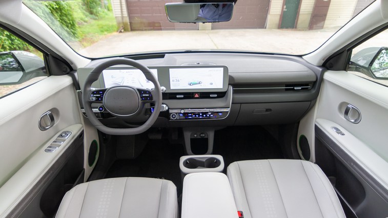 2024-HYUNDAI-IONIQ-5-DASH