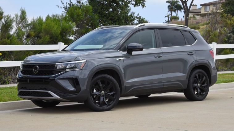 2024 Volkswagen Taos SE