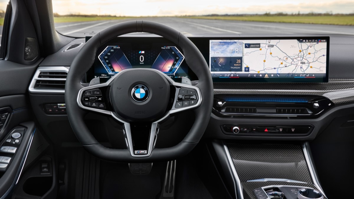 The interior of the 2025 BMW 3 Series