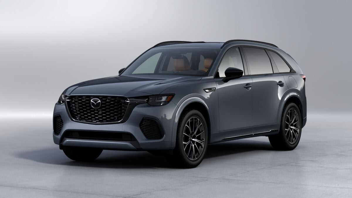 2026-mazda-cx70-front-qrt