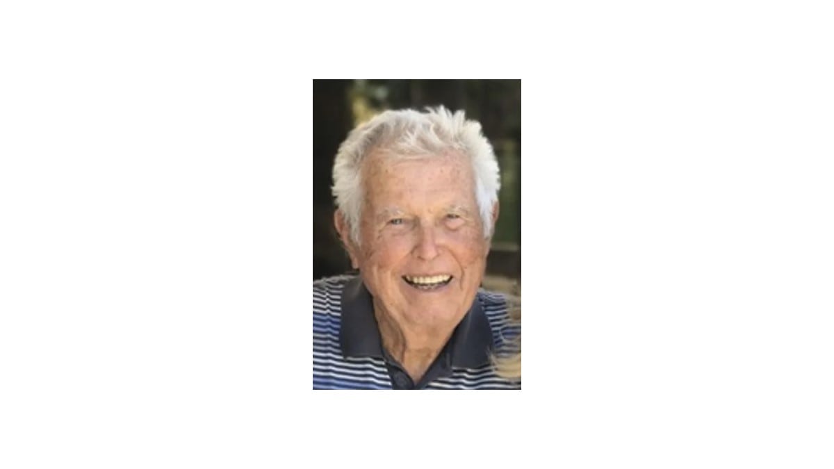 Former Kelley Blue Book publisher Bob Kelley