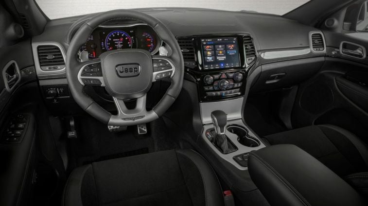 2021 Jeep Grand Cherokee Trackhawk front cabin.