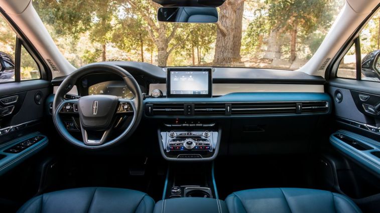 2021 Lincoln Corsair front cabin.