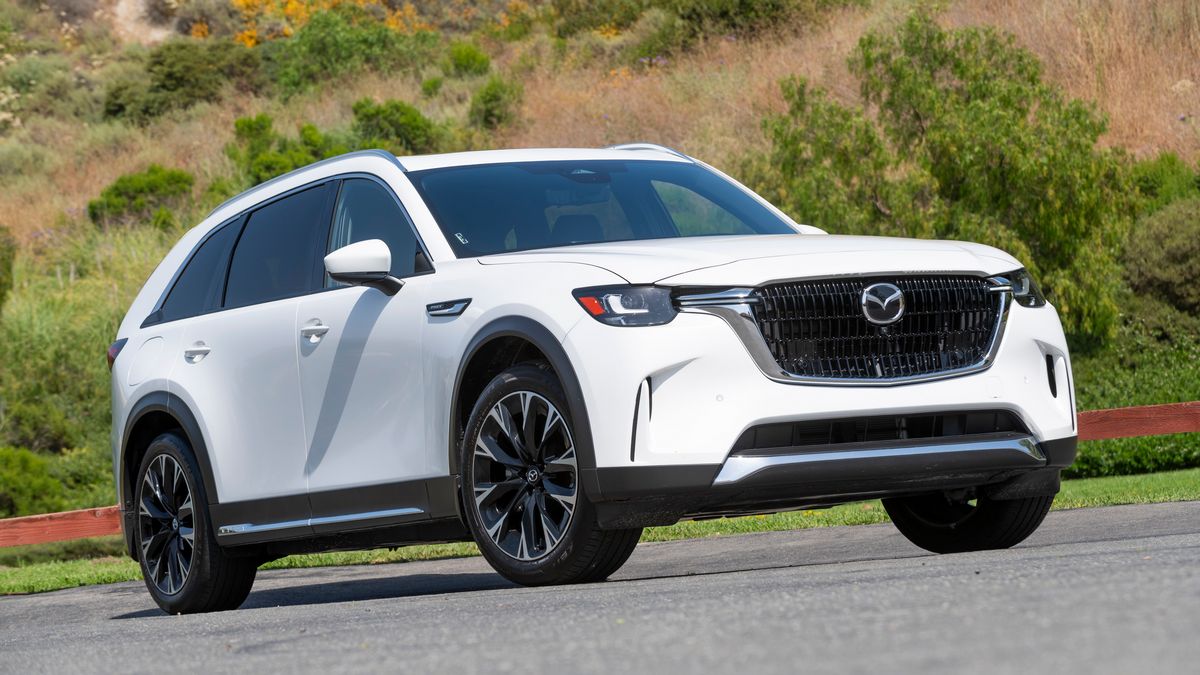 2024 Mazda CX-90 PHEV in Rhodium White
