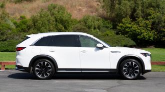 2024 Mazda CX-90 PHEV in Rhodium White