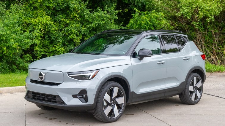 2024 Volvo XC40