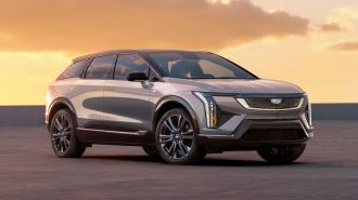 2025 Cadillac OPTIQ in Argent Silver Metallic.