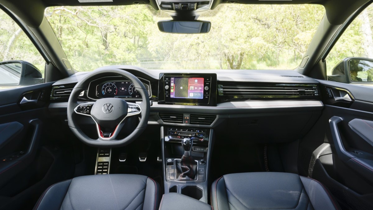 2025-volkswagen-jetta-gli-interior