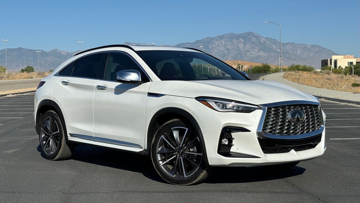 Front view of the 2024 Infiniti QX55 Sensory AWD in Radiant White with a bottom-line sticker price of $62,725