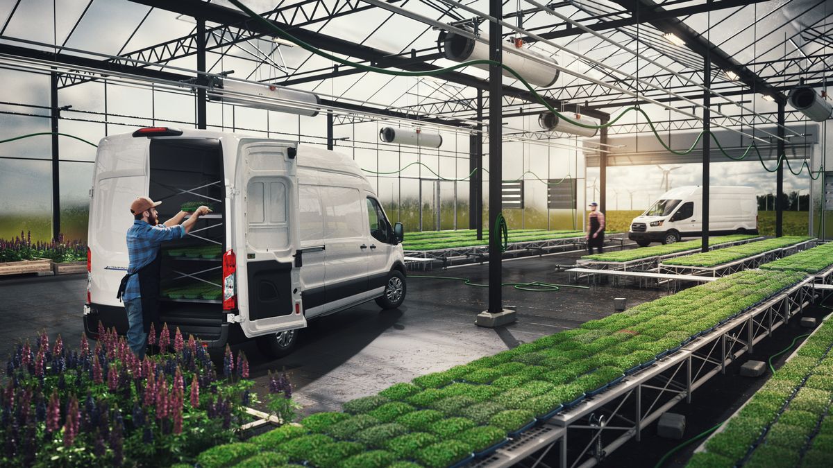 2023 Ford E-Transit