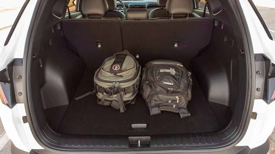 Let's Take a Look Inside the 2024 Hyundai Tucson - Kelley Blue Book