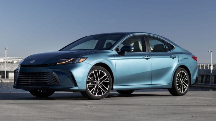 2025 Toyota Camry XLE in Ocean Gem