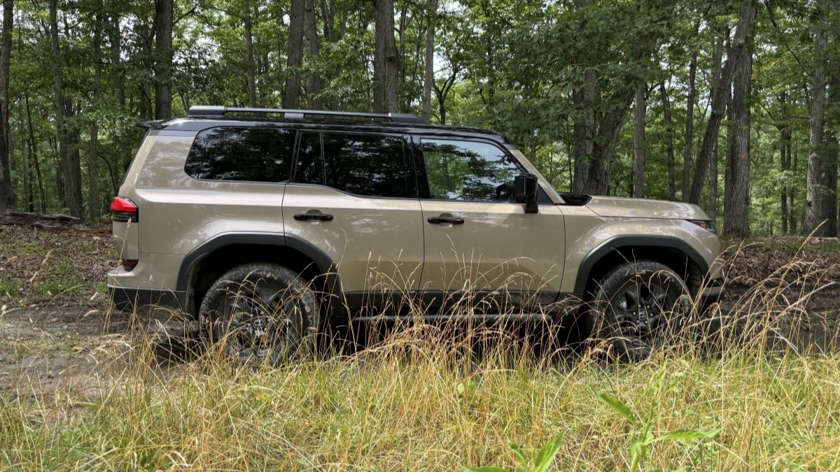 The 2024 Lexus GX 550 Overtrail+ seen in profile