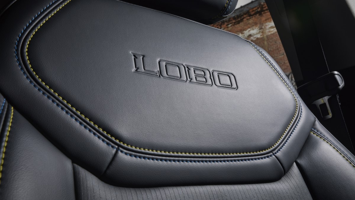 The color-contrast stitching inside the 2025 Ford Maverick Lobo