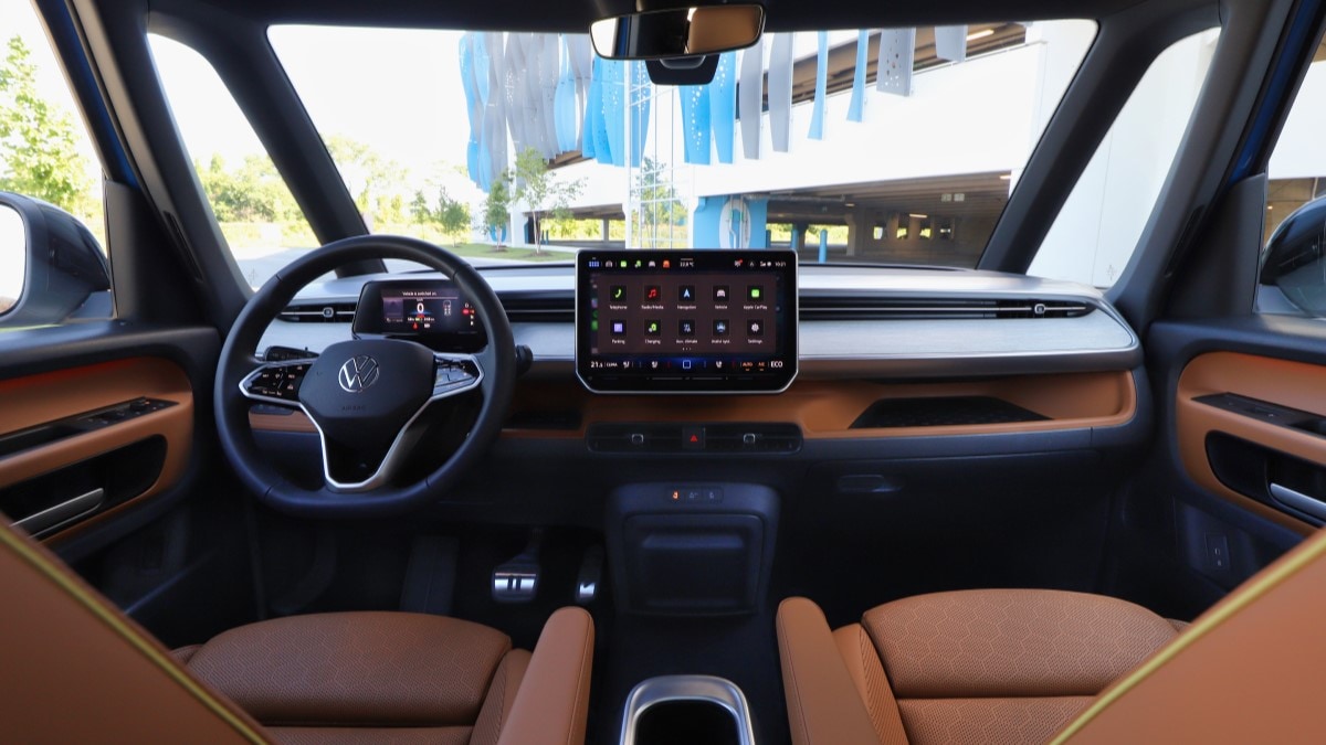 The interior of the 2025 Volkswagen ID. Buzz in its "copper" theme