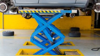 Scissor lift
