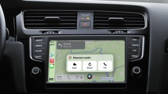 Apple CarPlay displaying a message alert