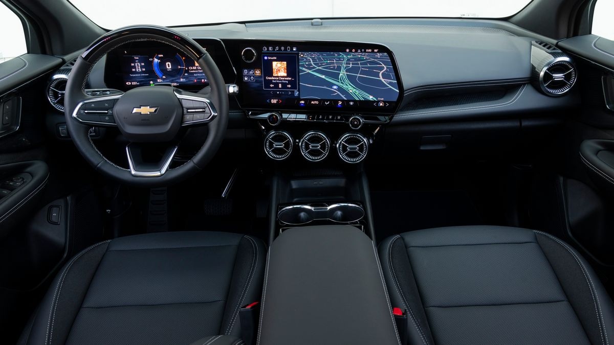 2025 Chevrolet Blazer EV front cabin.